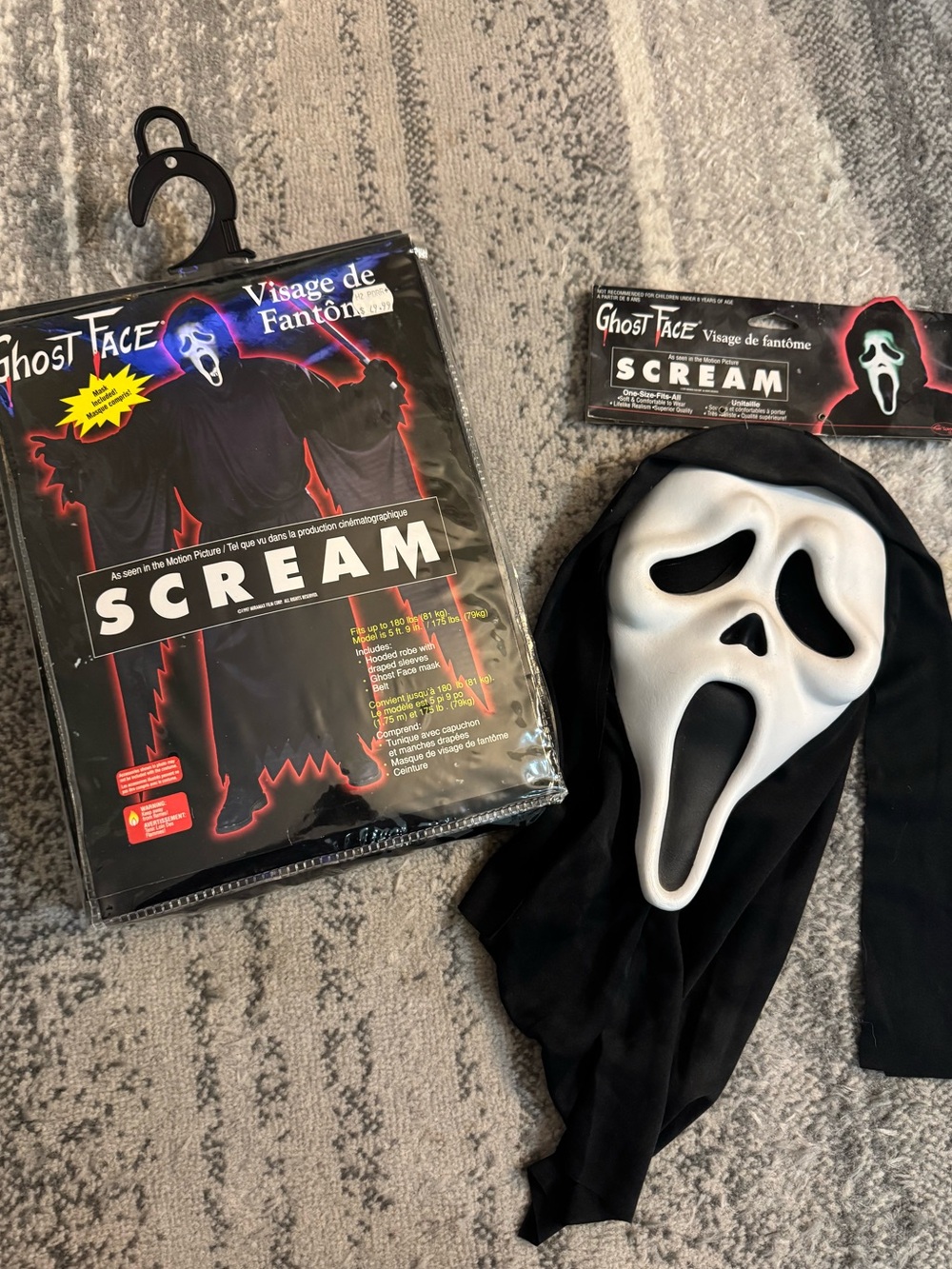 Ghostface Scream Halloween Costume Bundle